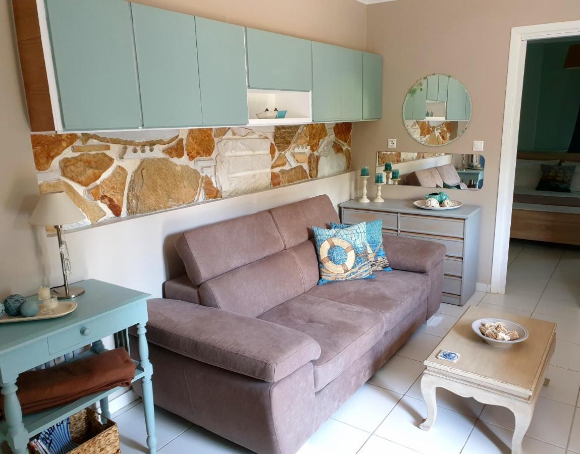 Deluxe Apartment Near The Airport Adults Only Pórto Ráfti Esterno foto