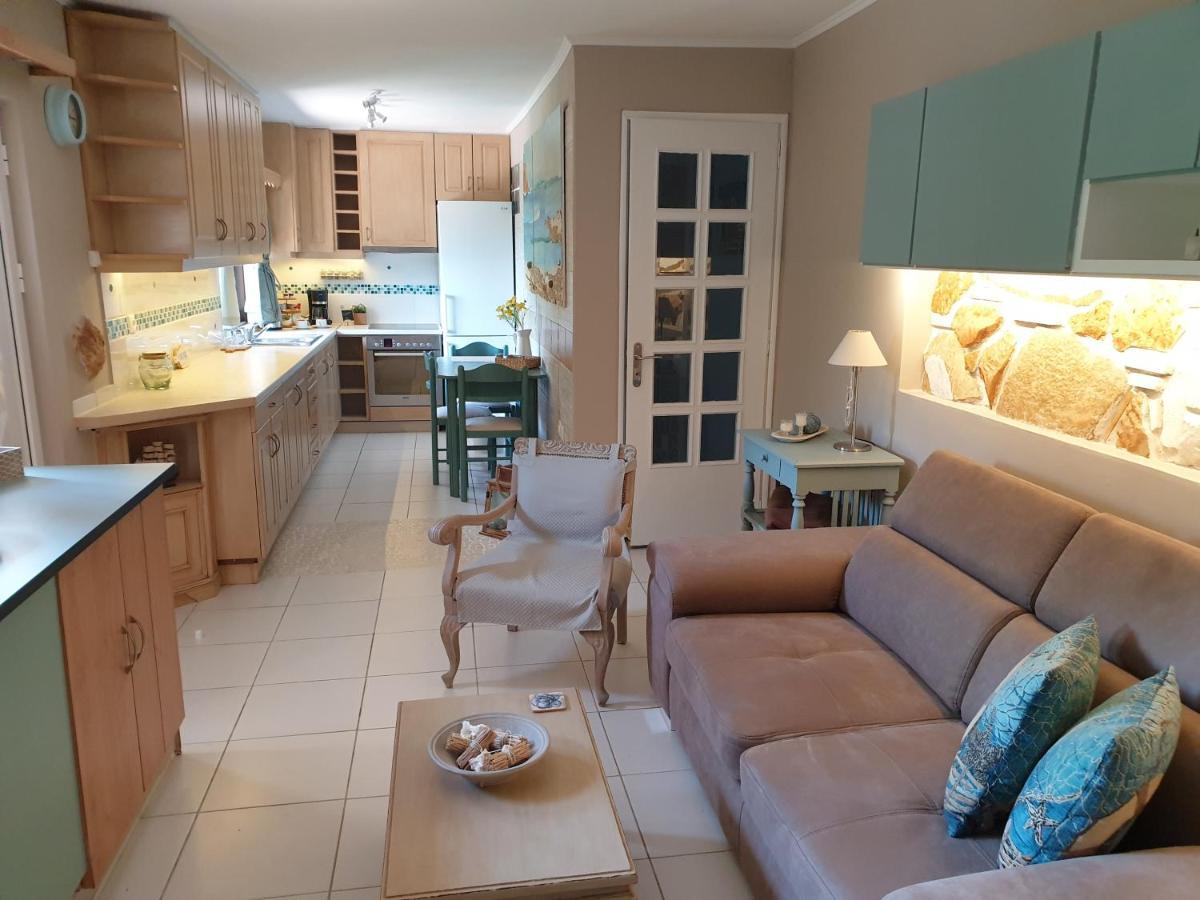 Deluxe Apartment Near The Airport Adults Only Pórto Ráfti Esterno foto