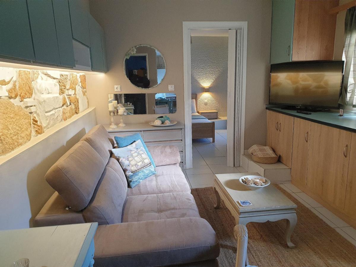 Deluxe Apartment Near The Airport Adults Only Pórto Ráfti Esterno foto