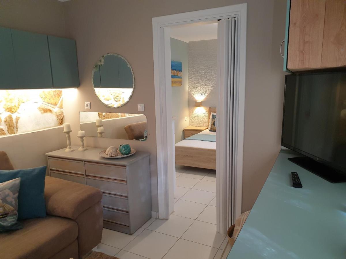 Deluxe Apartment Near The Airport Adults Only Pórto Ráfti Esterno foto